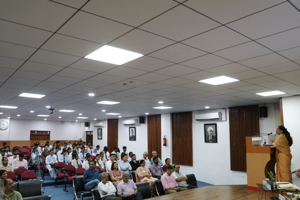 “हिमालयो नाम नागधिराज: मानवता के भविष्य हेतु हिमालय ज्ञान और पर्यावरण को समर्पण।”